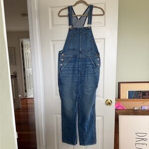 American Eagle 90s Boyfriend Overalls